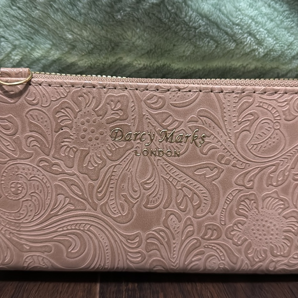 Darcy Marks London Taupe Wristlet Wallet & Crossbody Bag - Picture 2 of 12